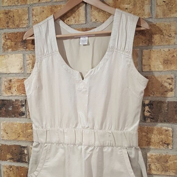 Lija | Active Dress  - Picture 2 of 8